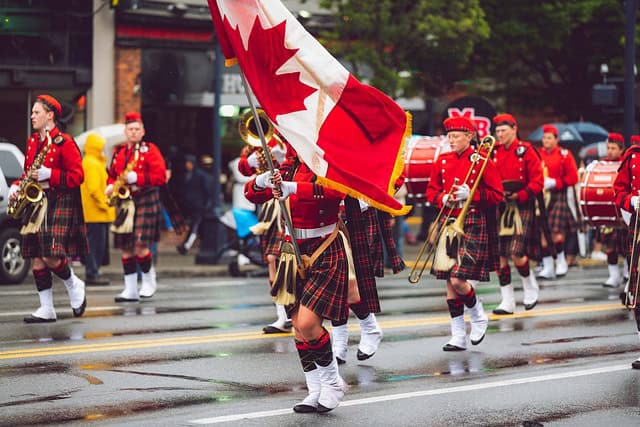 How to Work in Canada and Make Money